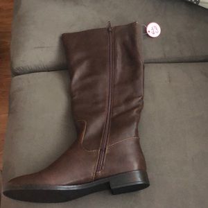 NWT Wide Calf Riding Boots